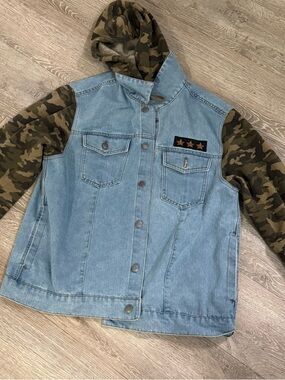 Men's Denim Jacket Large Army Camouflage Trucker Size L